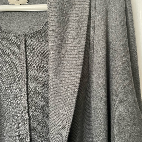 Aritzia Wilfred Diderot Coccoon Sweater in grey - Picture 6 of 12